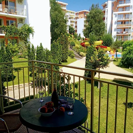 Apartamento Family Apartament Crown Pool&sea - Bastetbs *