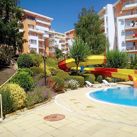 Family Apartament Crown Pool&sea - Bastetbs Apartamento Sveti Vlas