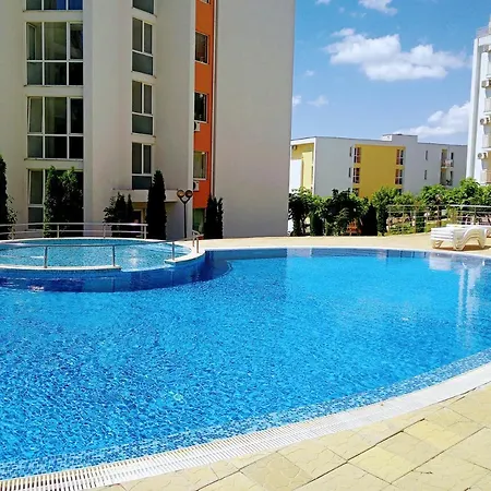 Apartamento Family Apartament Crown Pool&sea - Bastetbs Sveti Vlas