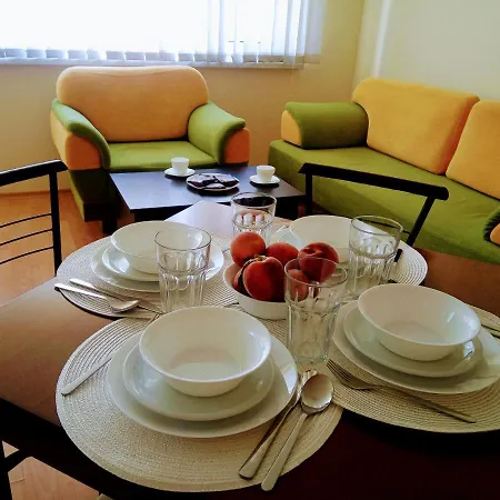 Apartamento Family Apartament Crown Pool&sea - Bastetbs *