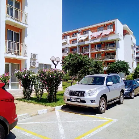 Apartamento Family Apartament Crown Pool&sea - Bastetbs *